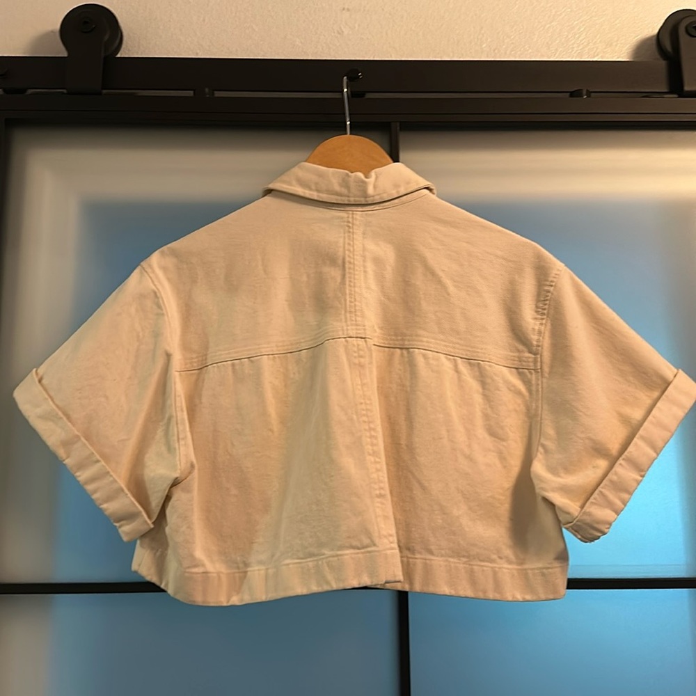 Zara Cream Button-Down Short-Sleeve Shirt - Picture 3 of 4